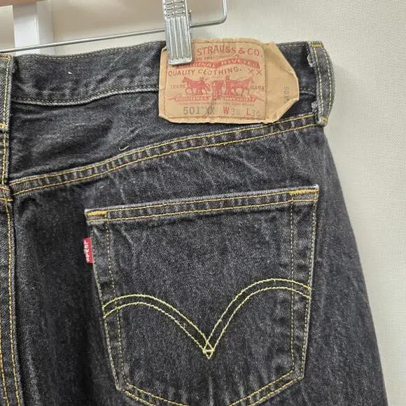 Levi's 501 Button Fly Black Washed Jeans 38x33 - Picture 5 of 8